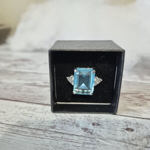 Size 10 Diana Look-Alike Stunning White Gold Plated Ring with Blue Gemstone
